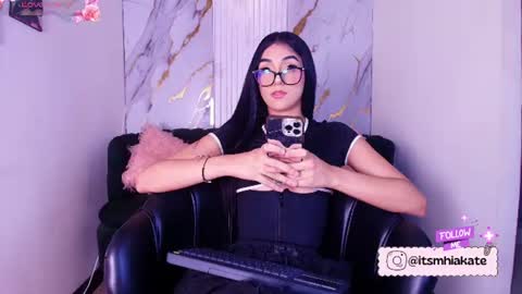 Snapshot of mhia_kate chatting on June 30, 2026, 12:17 pm Mhia Kate online show from June 30, 2026, 12:17 pm