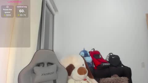 Snapshot of mi_suk1 chatting on September 11, 2025, 2:33 am mi suk1 online show from September 11, 2025, 2:33 am