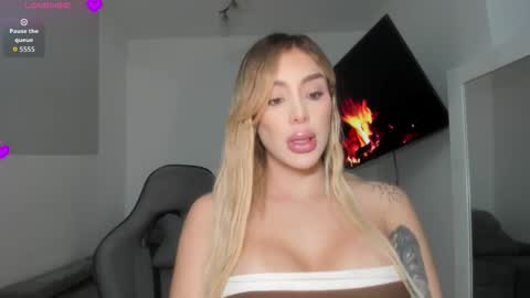 Snapshot of mi_suk1 chatting on January 10, 2026, 7:10 am mi suk1 online show from January 10, 2026, 7:10 am