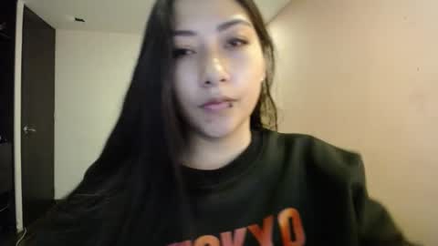 Mia zoe online show from December 27, 2024, 11:10 pm