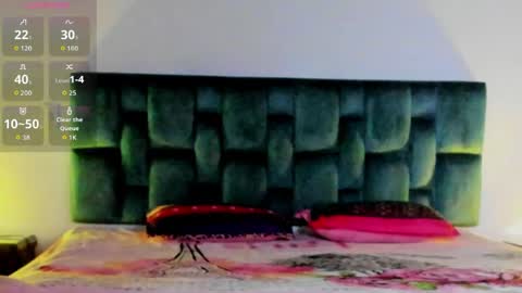 mia___velvet__ online show from May 9, 2026, 9:47 am