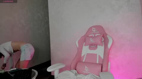 Snapshot of mia__caprice chatting on December 30, 2024, 1:04 am Mia GMT7 Mon Tue Wen Thur 1000am-0300pm Sat 0300am-0900am online show from December 30, 2024, 1:04 am