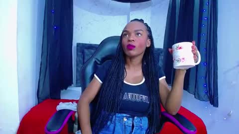 Snapshot of mia__thomson_ chatting on November 14, 2025, 12:26 pm MIA online show from November 14, 2025, 12:26 pm