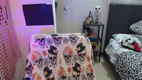 Snapshot of mia_adams_red chatting on September 26, 2025, 9:52 pm mia online show from September 26, 2025, 9:52 pm