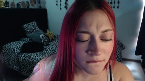 Snapshot of mia_adams_red chatting on May 30, 2026, 6:49 pm mia online show from May 30, 2026, 6:49 pm