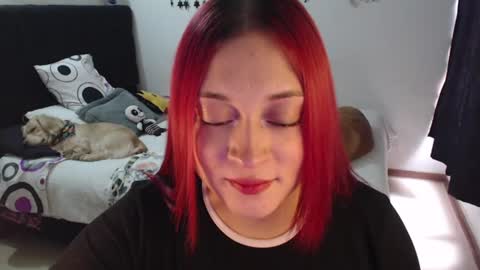 Snapshot of mia_adams_red chatting on June 14, 2026, 5:26 pm mia online show from June 14, 2026, 5:26 pm