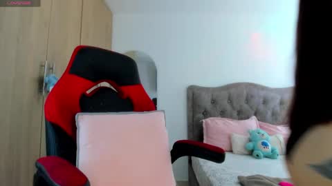 Snapshot of mia_adamsxxx chatting on May 26, 2026, 8:27 pm mia_adamsxxx online show from May 26, 2026, 8:27 pm