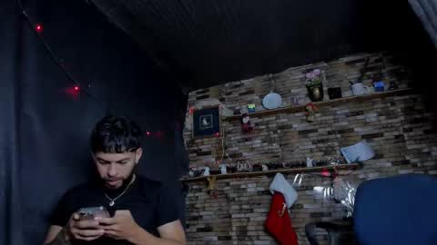 Mia and vincentt model indepent online show from January 7, 2026, 3:42 am