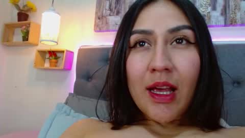 Snapshot of mia_ayra chatting on November 21, 2025, 4:05 pm M I A A Y R A online show from November 21, 2025, 4:05 pm