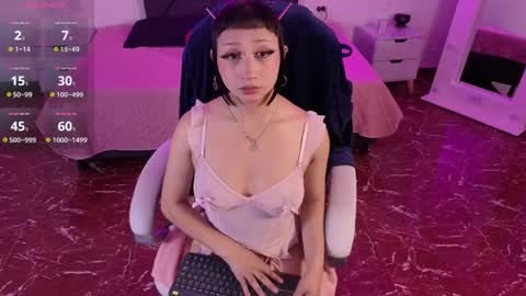 mia online show from May 22, 2026, 5:14 am