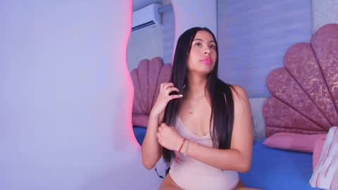 Snapshot of mia_collenss chatting on May 12, 2026, 3:03 am Mia online show from May 12, 2026, 3:03 am