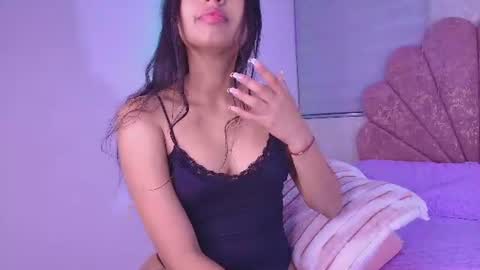 Mia  online show from August 4, 2026, 3:10 am