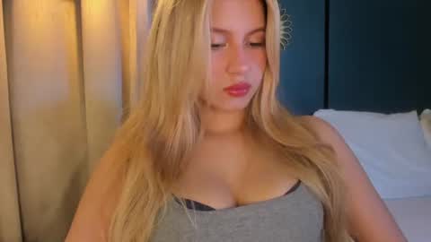 Snapshot of mia_curry chatting on June 29, 2026, 7:14 pm M I A online show from June 29, 2026, 7:14 pm