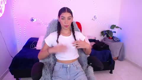 Snapshot of mia_cute_girl chatting on June 8, 2026, 12:16 pm mia_cute_girl online show from June 8, 2026, 12:16 pm