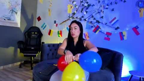 Snapshot of mia_davis__ chatting on June 13, 2026, 11:52 am mia_davis__ online show from June 13, 2026, 11:52 am