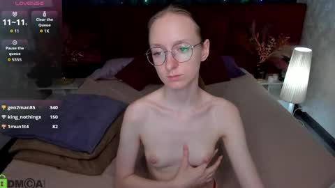 Snapshot of mia_e1fie chatting on May 18, 2026, 4:07 am mia_e1fie online show from May 18, 2026, 4:07 am