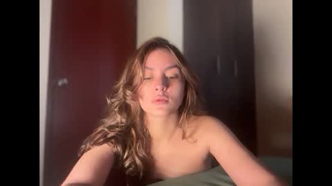 mia_ferrer777 online show from March 1, 2026, 4:31 pm