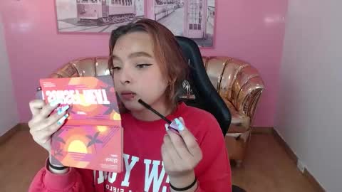 Snapshot of mia_foster_t chatting on October 16, 2025, 1:12 pm Mia online show from October 16, 2025, 1:12 pm