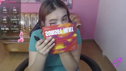 Snapshot of mia_foster_t chatting on November 4, 2025, 12:37 pm Mia online show from November 4, 2025, 12:37 pm