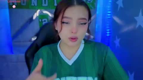 Snapshot of mia_foster_t chatting on July 5, 2026, 1:07 pm Mia online show from July 5, 2026, 1:07 pm