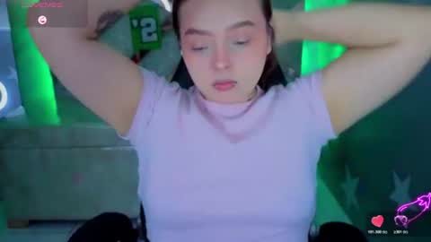 Snapshot of mia_foster_t chatting on July 10, 2026, 1:03 pm Mia online show from July 10, 2026, 1:03 pm