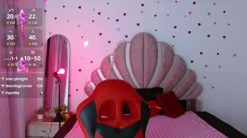 mia online show from May 18, 2026, 4:07 am