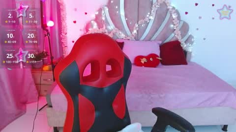 mia online show from June 8, 2026, 1:28 am