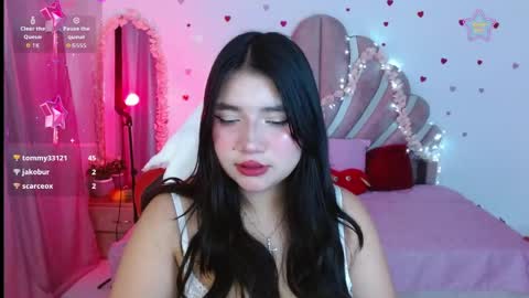 mia online show from June 9, 2026, 1:28 am