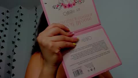 Snapshot of mia_garcia2 chatting on September 18, 2025, 9:28 pm MIA online show from September 18, 2025, 9:28 pm