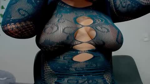 Snapshot of mia_garcia2 chatting on November 15, 2025, 10:26 pm MIA online show from November 15, 2025, 10:26 pm