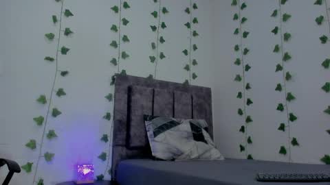 MIA online show from April 26, 2026, 8:06 pm