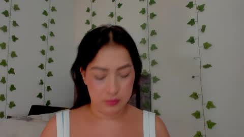 Snapshot of mia_garcia2 chatting on May 21, 2026, 10:06 pm MIA online show from May 21, 2026, 10:06 pm