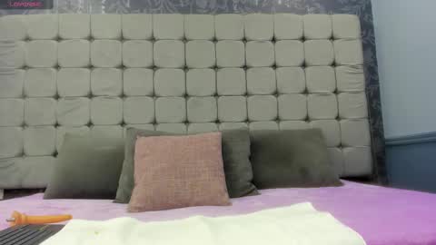 Snapshot of mia_hornny chatting on November 10, 2025, 1:10 pm Mia online show from November 10, 2025, 1:10 pm