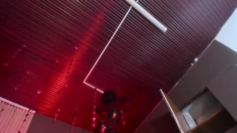 Val  online show from December 18, 2025, 11:16 am