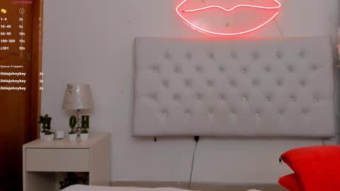 Snapshot of mia_jonnees chatting on January 25, 2025, 6:24 pm online show from January 25, 2025, 6:24 pm