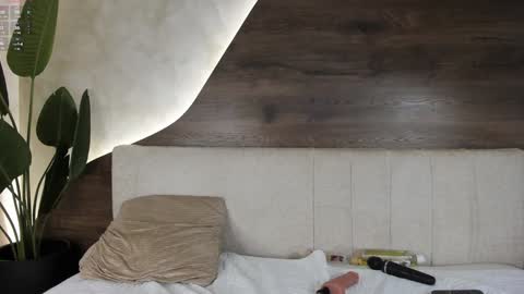 mia_lacy online show from January 11, 2025, 1:27 am