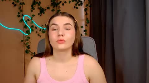 mia_lemm online show from April 28, 2026, 6:07 am