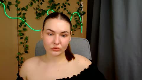 Snapshot of mia_lemm chatting on May 14, 2026, 7:26 am mia_lemm online show from May 14, 2026, 7:26 am