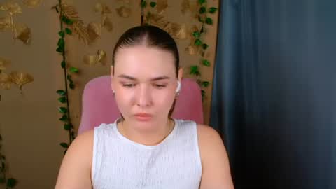 Snapshot of mia_lemm chatting on June 20, 2026, 6:05 am mia_lemm online show from June 20, 2026, 6:05 am