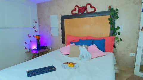 Snapshot of mia_lopez52 chatting on July 4, 2026, 7:31 pm MIALOPEZ . Y . online show from July 4, 2026, 7:31 pm