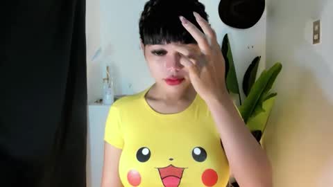 Snapshot of mia_lover9 chatting on May 6, 2026, 8:03 pm M I A online show from May 6, 2026, 8:03 pm