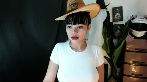 Snapshot of mia_lover9 chatting on June 12, 2026, 3:11 pm M I A online show from June 12, 2026, 3:11 pm