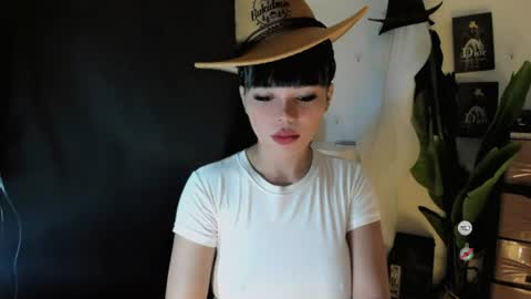 Snapshot of mia_lover9 chatting on June 15, 2026, 6:48 am M I A online show from June 15, 2026, 6:48 am