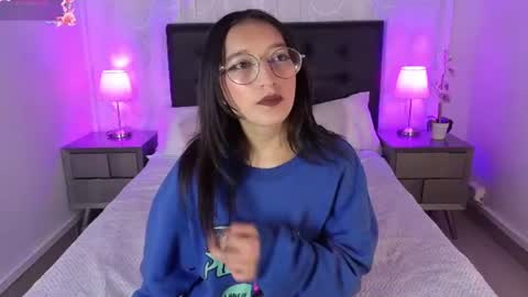 Snapshot of mia_luna0 chatting on July 18, 2026, 11:08 pm Mia online show from July 18, 2026, 11:08 pm