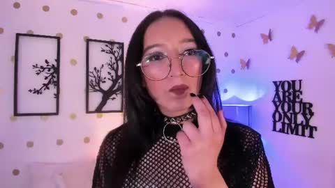 Snapshot of mia_luna0 chatting on July 27, 2026, 11:23 pm Mia online show from July 27, 2026, 11:23 pm