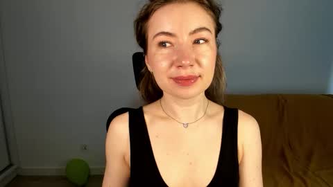 Snapshot of mia_luxx92 chatting on June 2, 2026, 6:26 am Mia online show from June 2, 2026, 6:26 am