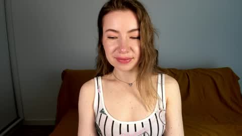 Snapshot of mia_luxx92 chatting on June 7, 2026, 6:28 am Mia online show from June 7, 2026, 6:28 am