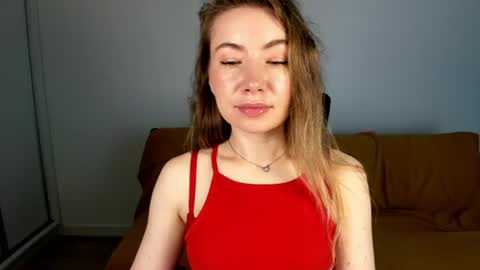 Snapshot of mia_luxx92 chatting on June 17, 2026, 6:27 am Mia online show from June 17, 2026, 6:27 am