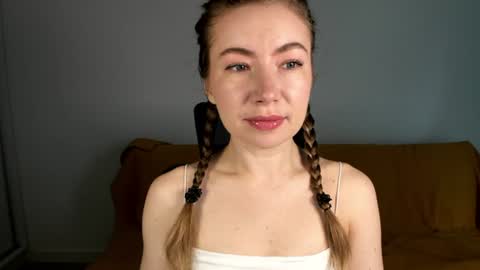 Mia online show from July 3, 2026, 6:31 am