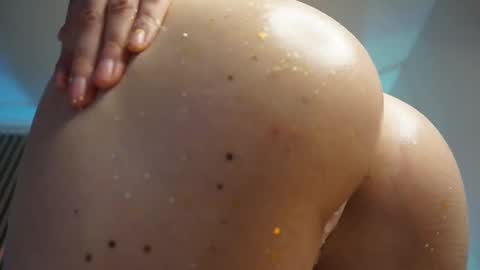 Snapshot of mia_meows chatting on February 18, 2025, 7:19 pm Mia here Appreciate your support online show from February 18, 2025, 7:19 pm